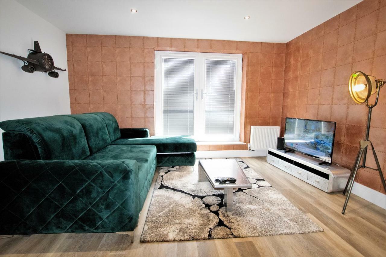 Rowan Tree - Your Apartment บริสตอล ภายนอก รูปภาพ